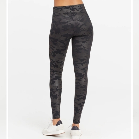 Spanx Faux Leather Black Camo Leggings - Picture 2 of 13